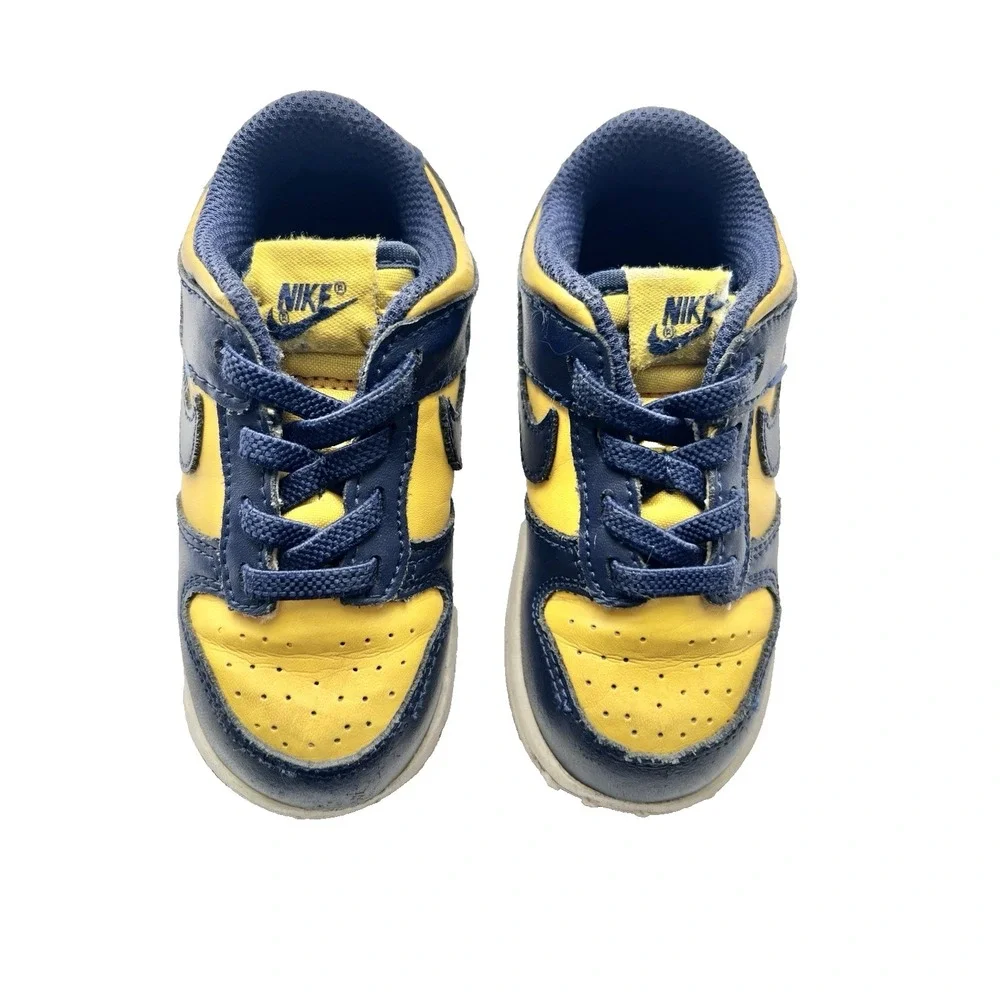 Nike Swoosh Sneakers 8C Age 3-4 Shoe Athletic Footwear Baby Clothing Accessory